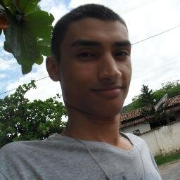 Nunca desista de nada só porque é Difícil ...Afinal dizem que o que é difícil de se conquistar , também é Difícil de se Perder !