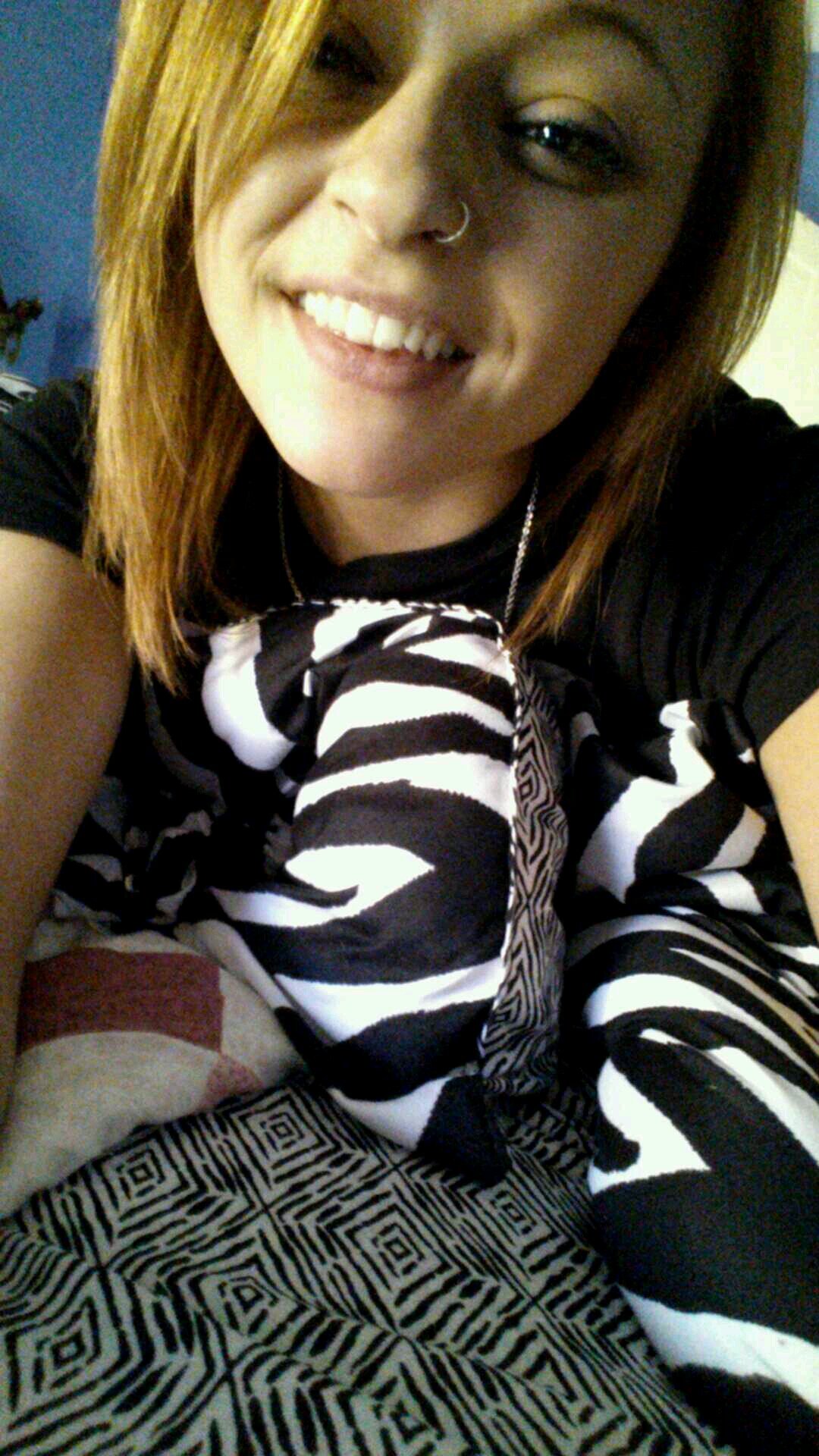 lizzynelsin's profile picture. I honestly don't care what other people think or have to say about me. &the people close to me, would tell you the same.