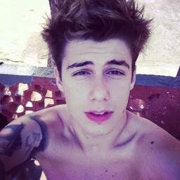 Cuiide da sua bunda q eu cuido da minha, seria bem melhor asiim !!  Dona: @BaiixinhaTop