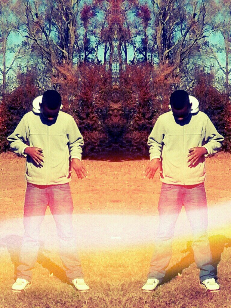 Young dream chaser!!! ✴✴♠.         Kik:__Mixteam__