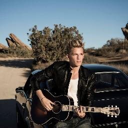 Love music mostly country, pop, christian. love 2 sing, read books. Proud fan 2 all the singers! I love 1D!!!