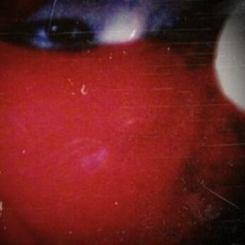 mlms7y7585's profile picture. بعَضنا من ﺎلدآخل قريهہ مُحطمهہ ،ۆ: ومنَ ﺎلخارج ، قصرٌ جمَل جآ!♡