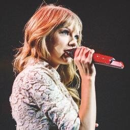 @taylorswift13 me ensinou a ser Fearless♥   Ashley Benson♥