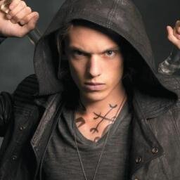 The best Shadowhunter of my time. I will bare my family name with pride. Forever bound to Clary Fray @ArtisticClary