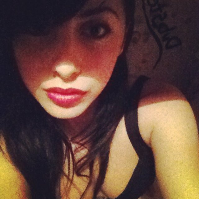 elli_1996avgo's profile picture. 