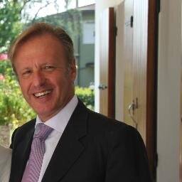 CEO, Customer Experience, Marketing, Sales director.
Love digital innovation, travelling