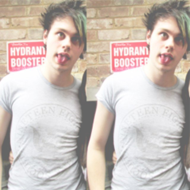 MichaelsMoans's profile picture. @zaynskittles