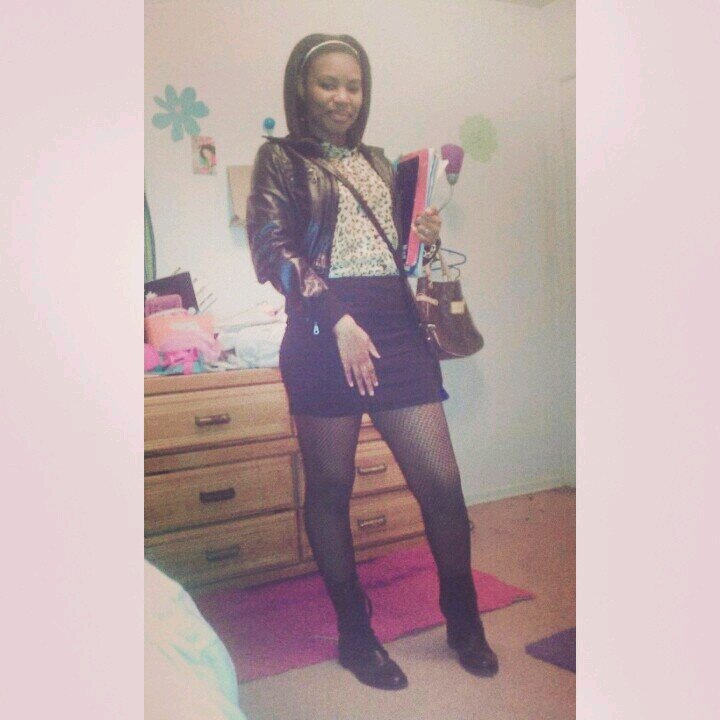 Hi My Name Is Kimani #Senior Far From Being Your Average Bitch IG: Mani__Baby
