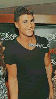 CF fans de @kikoookiko el el mejor de todos me sige desde el 27/07/13 El el mejor tronista con el hasta el INFINITO