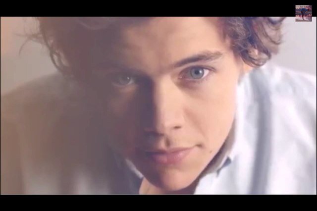 janospy3's profile picture. GO FOLLOW @megJane_xo GUYS