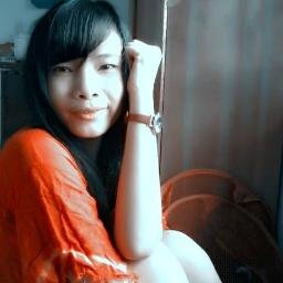 supel, cheerful, alluring
