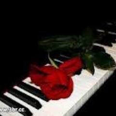 .عــشــان هــيــبــه حــضــوري مــا يــدانــونــي && شــبــيــه نــفــســي ولا اشــبــه حــدن ثــانــي