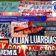 Ayas aremania.
Ayas
hooligan arema
ultras arema
aremania garis keras.
No rasis
no anarkis
The power is our