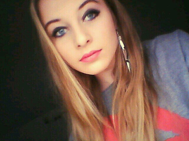 lili_lisanne's profile picture. love voor me dushi's | head up stay strong , fake a smile and move on.