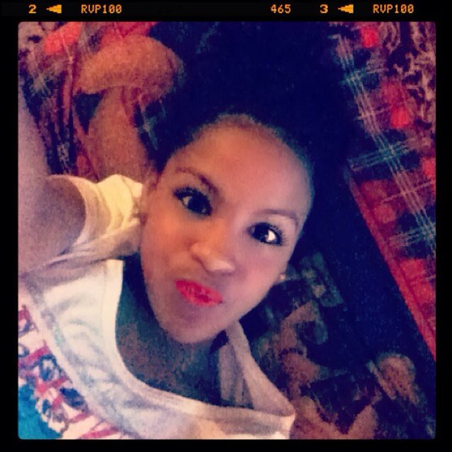 I love justin bieber, I am his number 1 fan and I would love to meet him in real life.