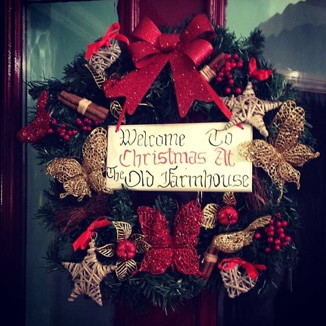 Peraonalised Wreaths, Garlands & christmas boxes. 
For more details dm or visit our facebook page 
http://t.co/dKwmo4zywt