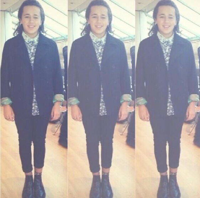 I like all time low, pierce the veil, sleeping with sirens, of mice & men and frankie cocozza way too much.