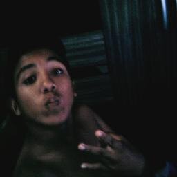 Aos q me apunhalaram pelas costa tente outra vez pois ainda estou de pé.