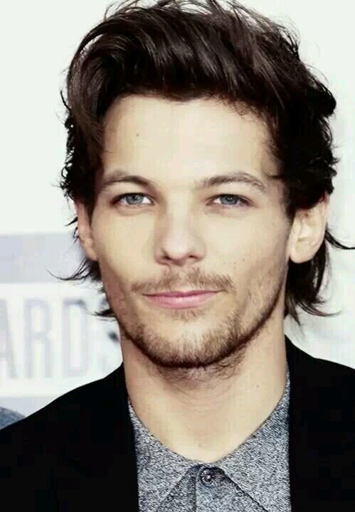I just gave you a free follow :) follow my main account @__HarrysCupcake i follow back♡