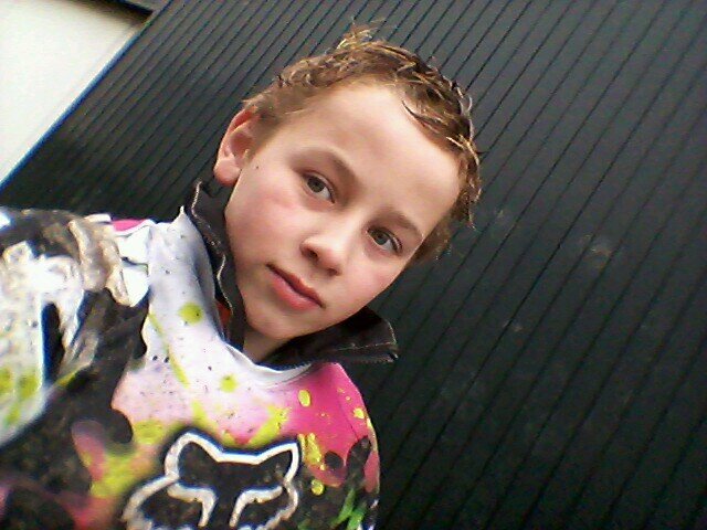 hou van trekker rijden em quad rijden ---- Hee meffi je bent me beste vriend ! Xx Sam