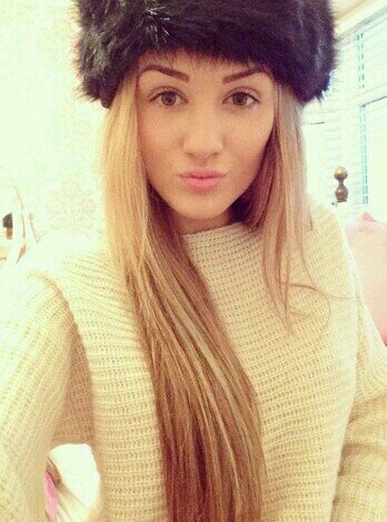 livv_y's profile picture. 