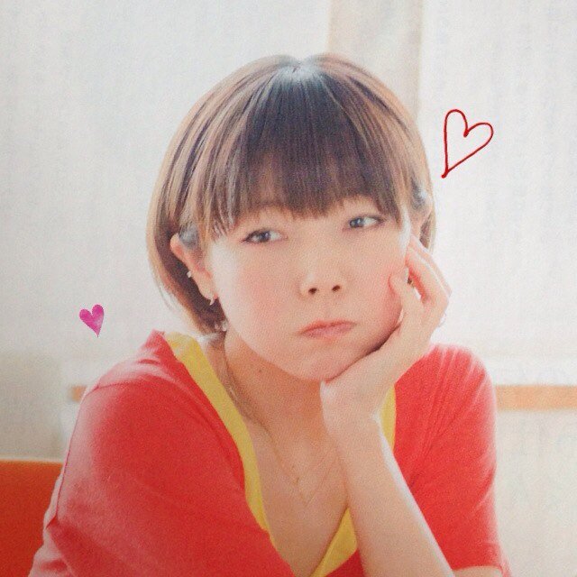 30代コンタクト女子/生まれて初めて買ったCDは彼女。生まれて初めてのライブはLLR5。子育て中