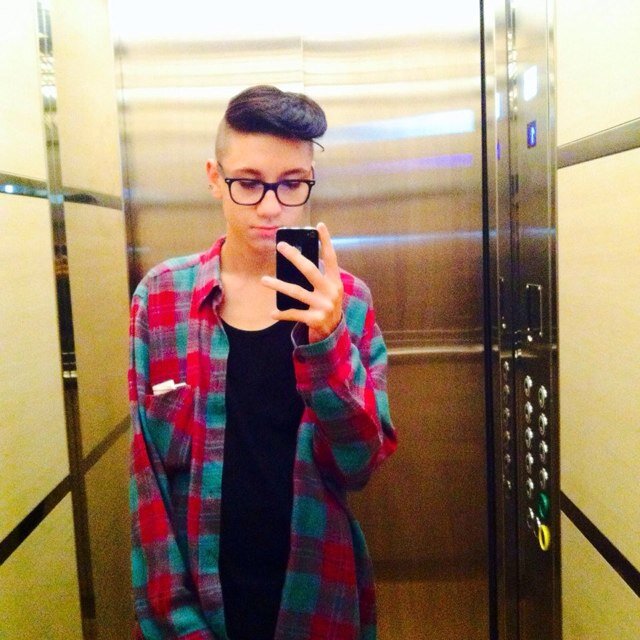 I'm intrested in art,music,fashion.Fashion&Design HighSchool.Gay.