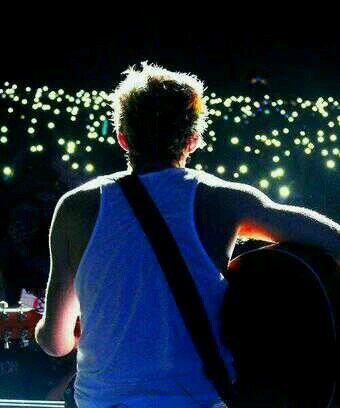 big directioner and love music.follow me I follow back :)