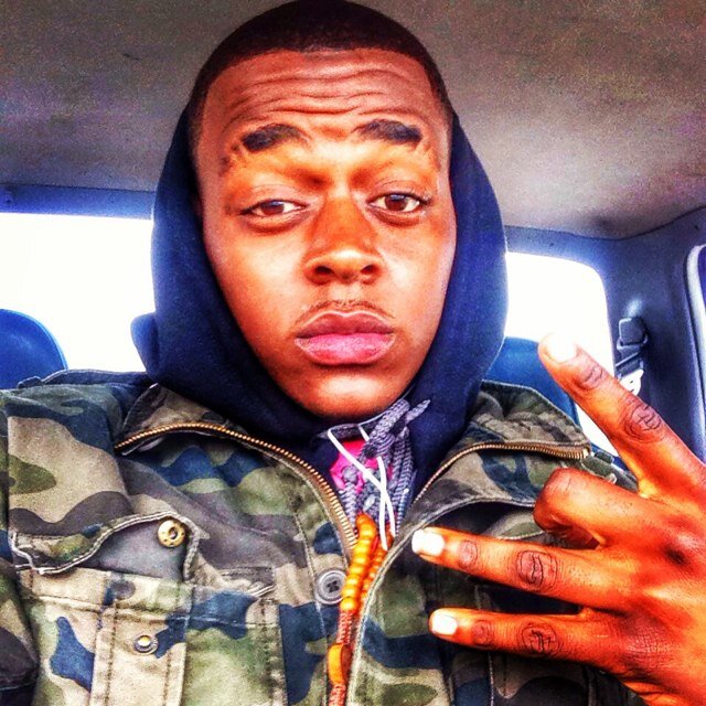 _#RipFlyy #ByrdGanq #NewNiqqaNCharqe #AveraqeHoodNiqqa #SelfMade #LoverBoi #ThtFwknDude #FreeDhaGanq #FreeJmiles . . @Ko_Germany tweeking follow me ?☆mafia hoe☆
