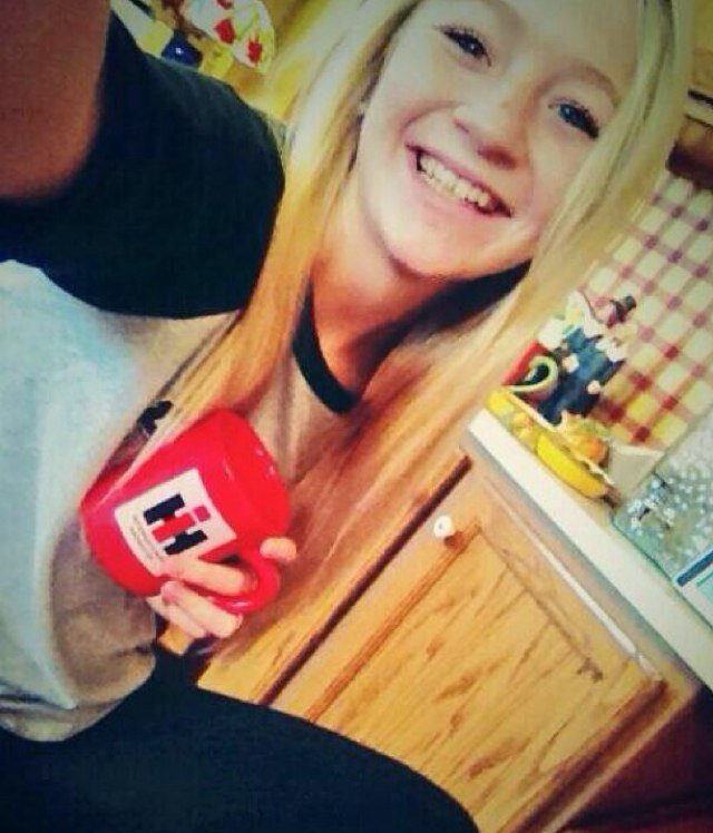 ❤ Call me Kat ❤ Born in Boca ❤ 16 years of life ❤ Love Music ❤ I follow back just be patient ❤