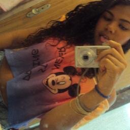 Amo Futebol, Sair com os amigos, Praia, Shopping...