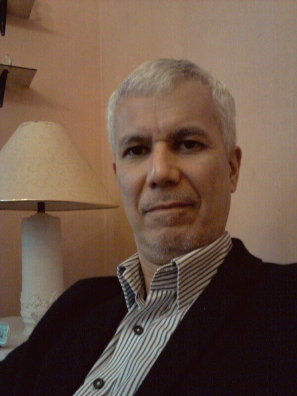 Profesional en Administración, me desempeño como Consultor en RR.HH.
http://t.co/1zuxkqC5