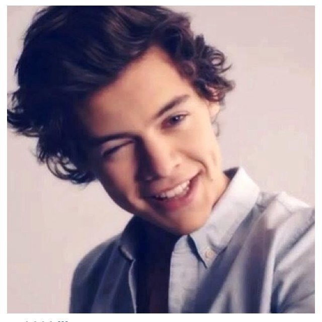 @lucietommo69 & @_tommostyles69 follow them Xx                                                         we follow back:)))