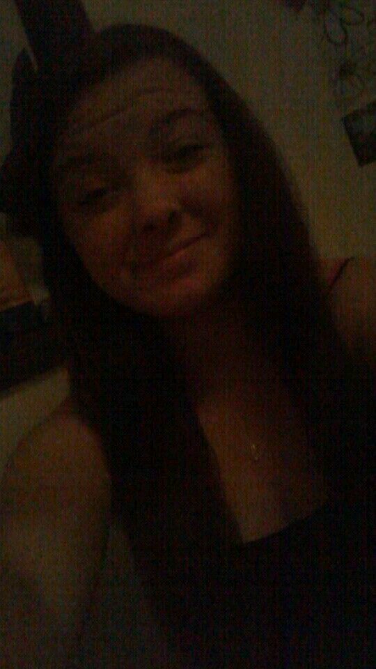 AshleyIsMe2112's profile picture. 15. Sophomore at RHS(: Best Friend is Domonique MacTaggart(: