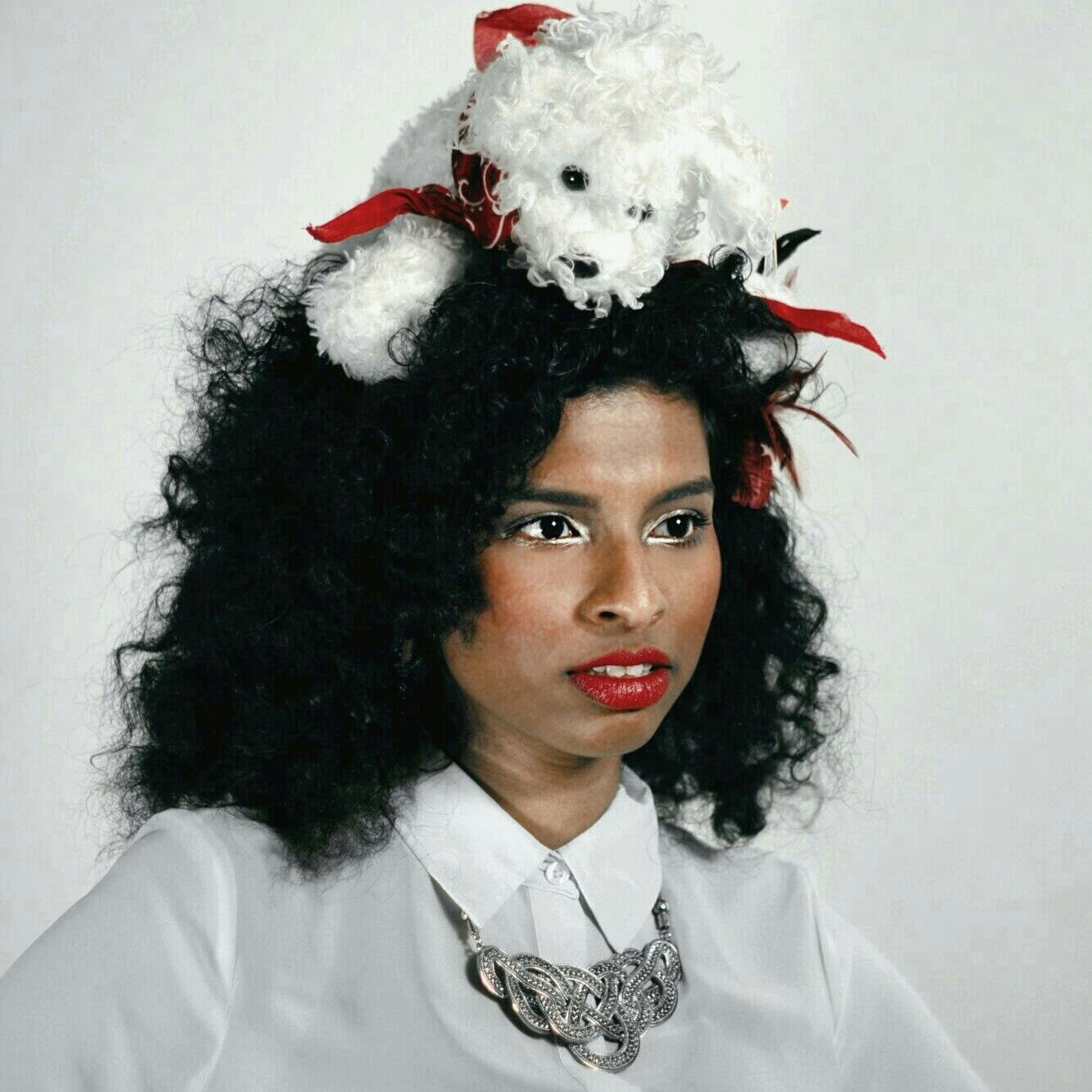 fractaldust's profile picture. mathemagician, smile addict, (he)artist, & puppy enthusiast. imagination beats knowledge.