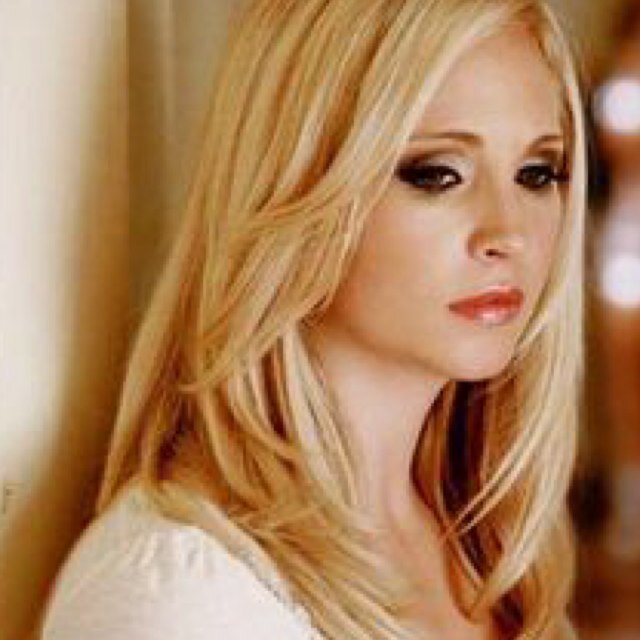 Caroline. I love to plan parties, and to get drunk. New Vampire. Single