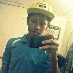 Un beso legal nunca vale tanto como un beso robado *------* ..FCBARCELONA ..!! sígueme y te sigo