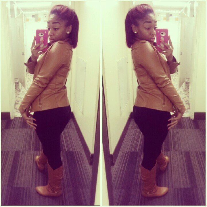 I loveee TUPAC and everything about him ♥ I dont make time for people who dont make time for me so get with it or get lost!! But Follow Meee :)