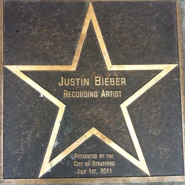 @justinbieber followed me 6/25/11. Belieber Forever3. ~Met @AustinMahone 7.14.12~ The Cab