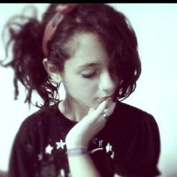 screamo forever!!# hadcore,skate life,comida, desenho, bolo , vans , all star. Salgadinhos ..=33
