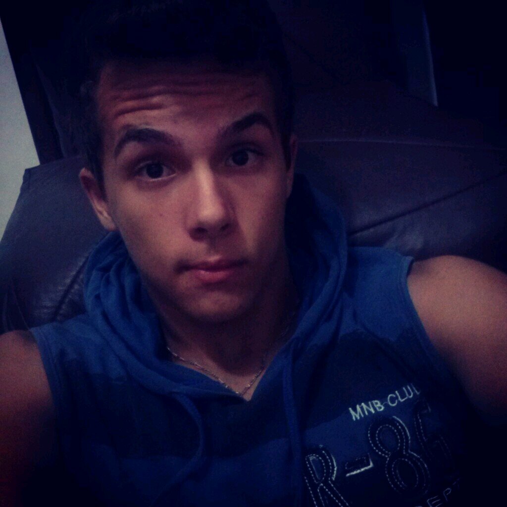 I know it isn't true I know it isn't true, Love is just a lie made to make you blue
