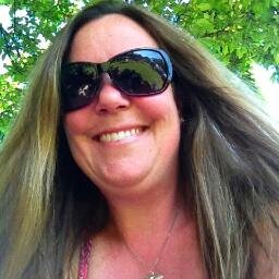 Marketer, Social Media Lover & Mother of 4