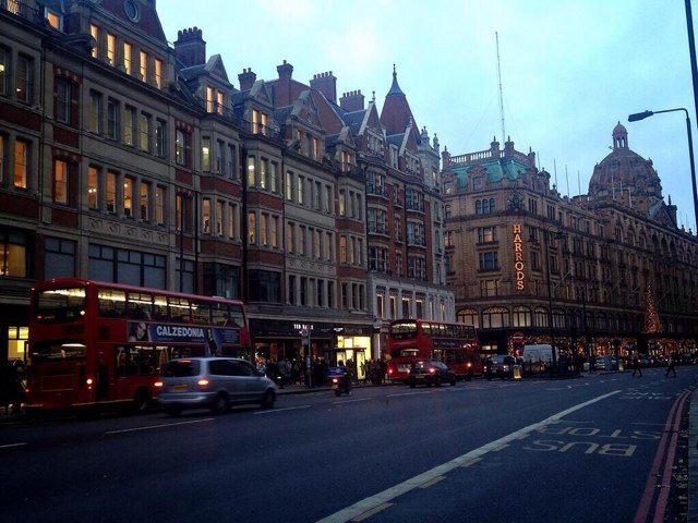 minilondon1's profile picture. انتظرونا كل ما هو جديد في عالم الموضه من اراوبا وامريكا