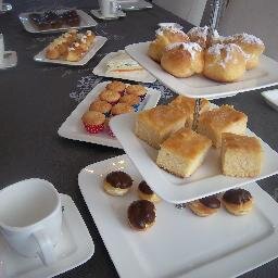 High tea catering / Zoete en hartige hapjes / High Tea thuisbezorgen en weer ophalen / http://t.co/wp4kaaWREw