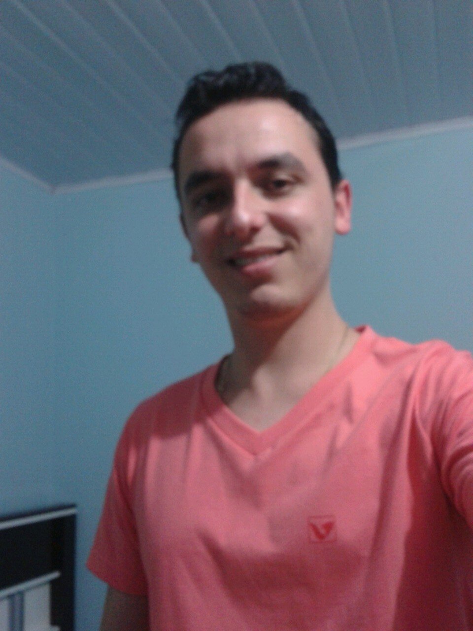 Prazer eu sou um cara cheio de defeitos ...