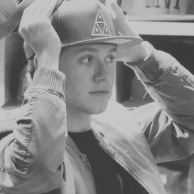 follow @TOBACCOHORAN