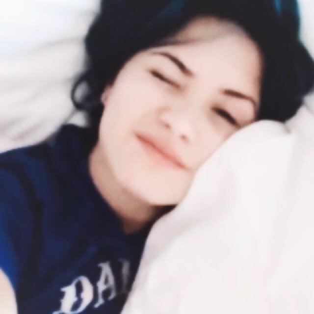 follow @trpicos. don't follow me :) thx ily