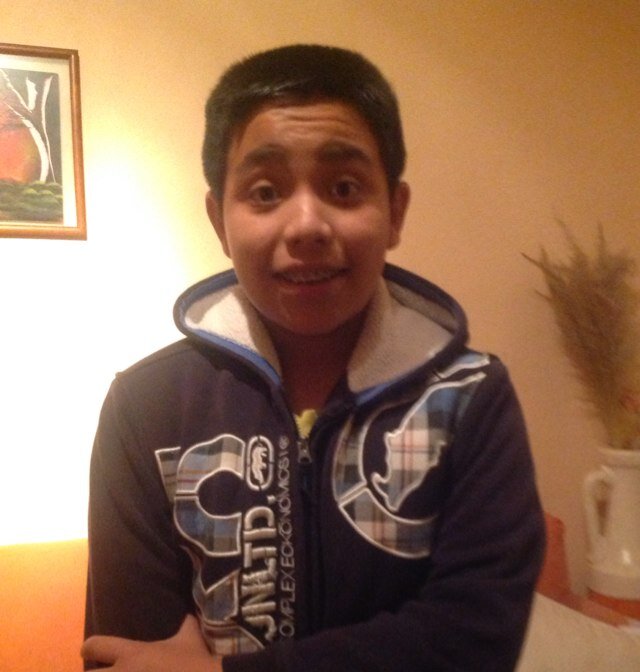 :) Follow me & i follow (: