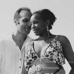 Cynthia, Blogueuse bébé et mariage: 
http://t.co/gh2ZjwOtCQ
Le nouveaupetit blog bébé : my cultural baby chic : http:/myculturalbabychic.com/