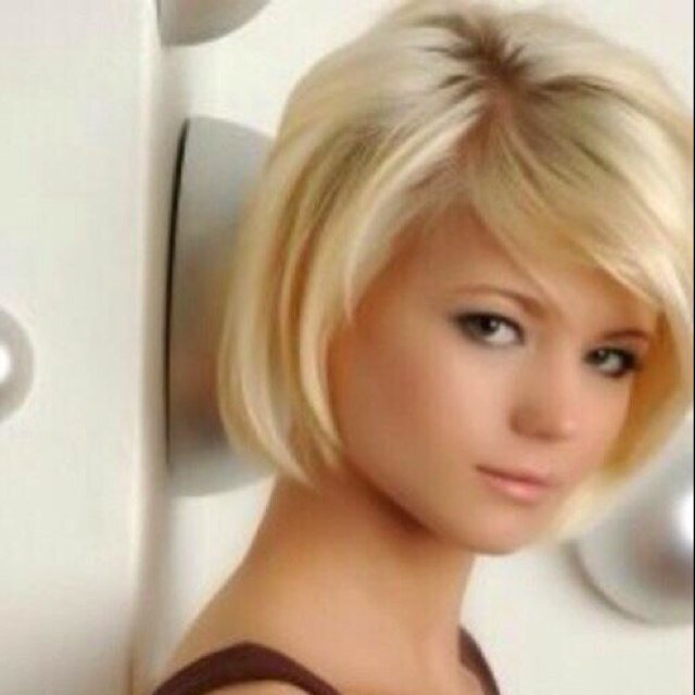 LolaPearceSexy's profile picture. 